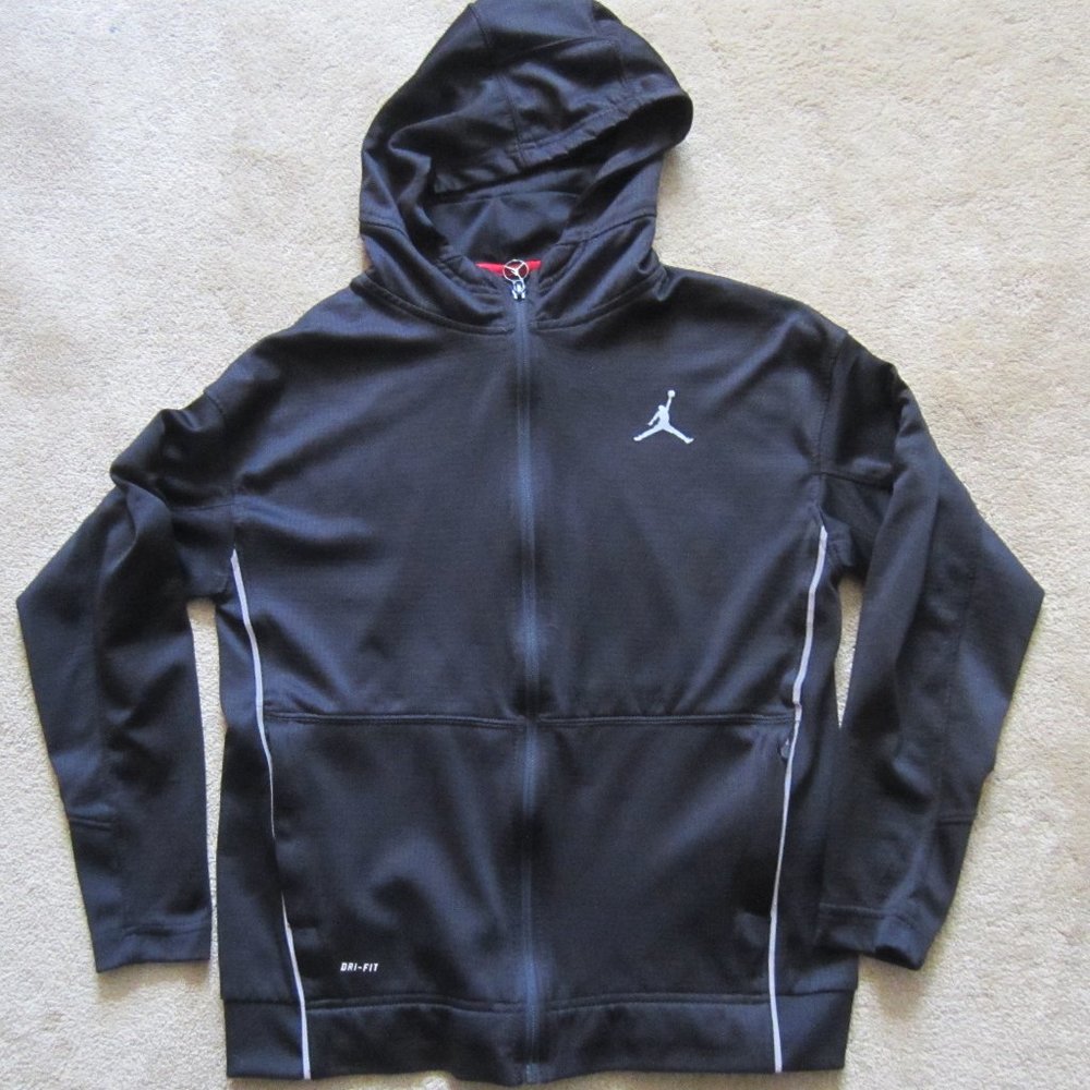 Boy's NIKE Dri-Fit Hoodie Size LGG (12-13 yrs) Black Zip Front & Zip pockets